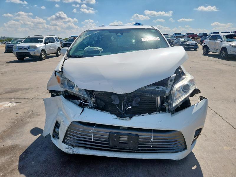 5TDYZ3DC3KS986929 - 2019 TOYOTA SIENNA XLE 白色 照片 5