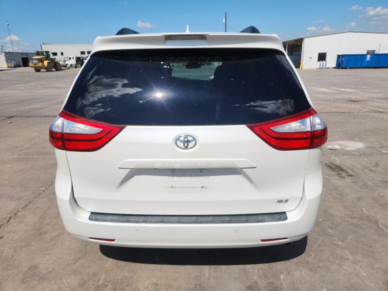 5TDYZ3DC3KS986929 - 2019 TOYOTA SIENNA XLE 白色 照片 6