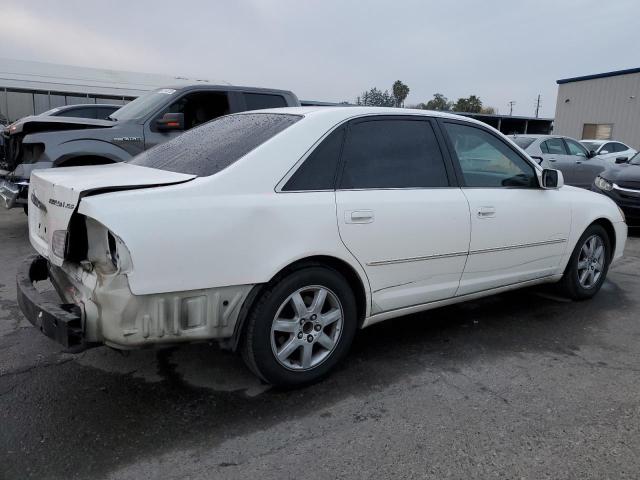 4T1BF28BXYU001309 - 2000 TOYOTA AVALON XL WHITE photo 3