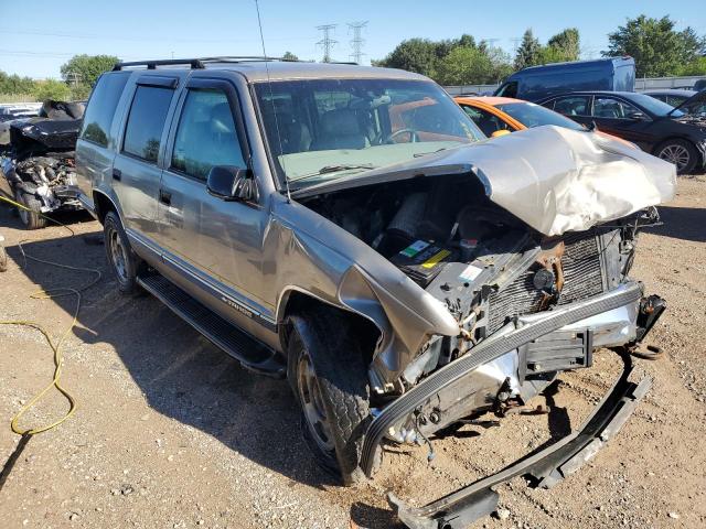 1GNEK13R0XJ347601 - 1999 CHEVROLET TAHOE K1500 BEIGE photo 4