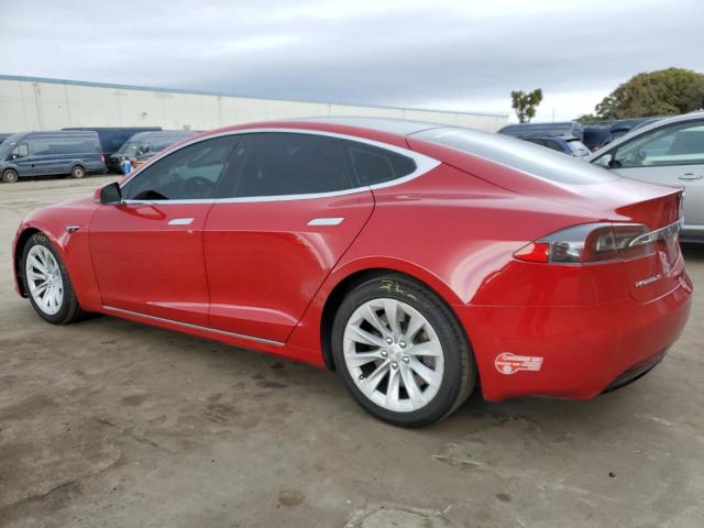 5YJSA1E15HF198732 - 2017 TESLA MODEL S RED photo 2