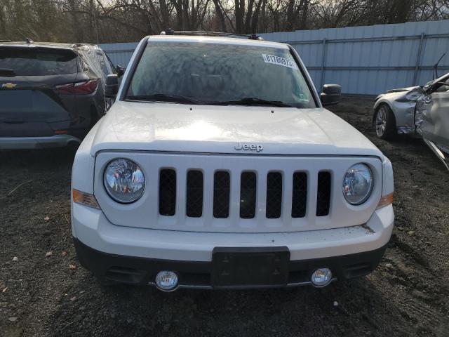 1C4NJRFB5GD695692 - 2016 JEEP PATRIOT LATITUDE WHITE photo 5