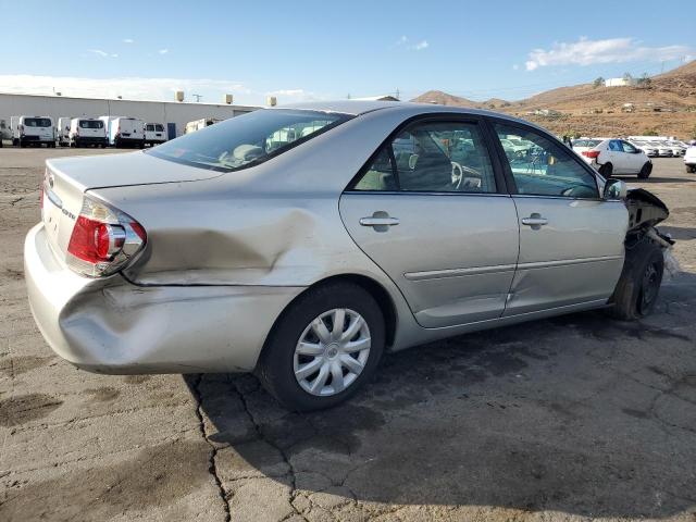 4T1BE32KX5U400766 - 2005 TOYOTA CAMRY LE Gümüş foto 3