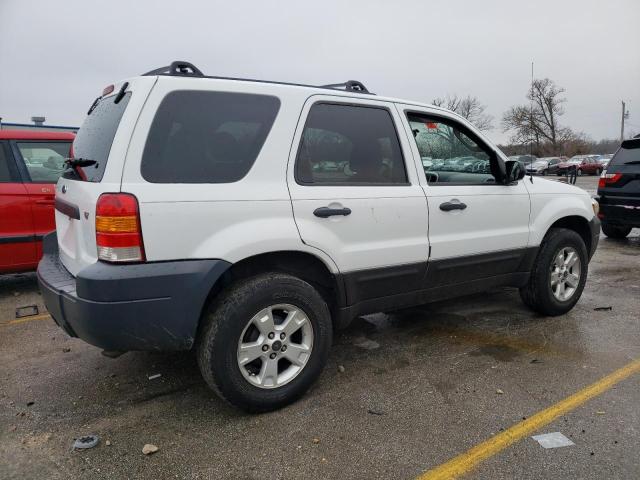 1FMYU03156KC95004 - 2006 FORD ESCAPE XLT WHITE photo 3