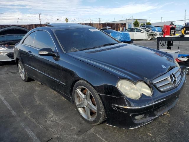 WDBTJ56H49F265095 - 2009 MERCEDES-BENZ CLK 350 შავი ფოტო 4