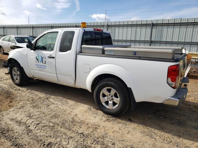 1N6AD0CW7AC430761 - 2010 NISSAN FRONTIER KING CAB SE WHITE photo 2