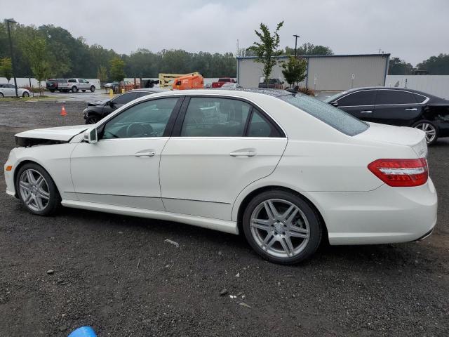 WDDHF8HB8BA317209 - 2011 MERCEDES-BENZ E 350 4MATIC WHITE photo 2