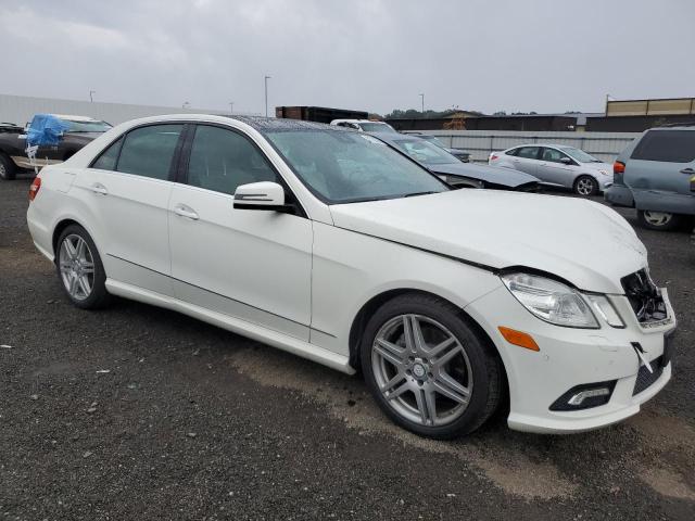 WDDHF8HB8BA317209 - 2011 MERCEDES-BENZ E 350 4MATIC WHITE photo 4
