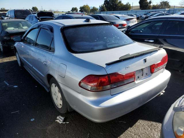 1HGCF866X1A092429 - 2001 HONDA ACCORD VALUE SILVER photo 2