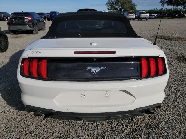 1FATP8UH2L5157923 - 2020 FORD MUSTANG WHITE photo 6