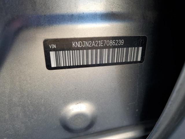 KNDJN2A21E7086239 - 2014 KIA SOUL GRAY photo 12