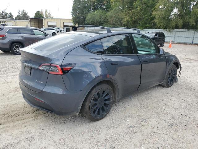5YJYGDEE1MF120679 - 2021 TESLA MODEL Y GRAY photo 3