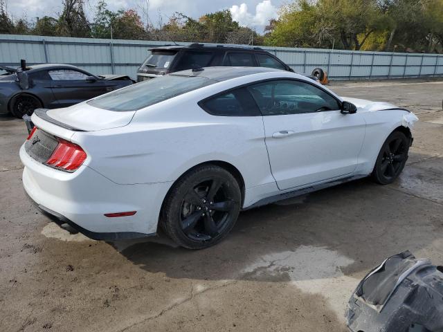 1FA6P8TH2M5118135 - 2021 FORD MUSTANG WHITE photo 3