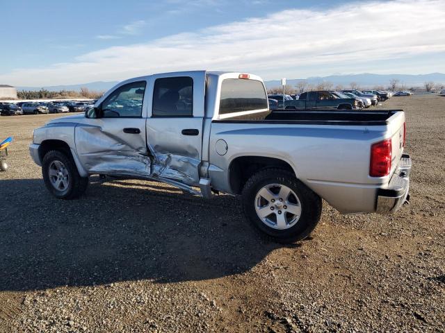 1D7HW48N86S534911 - 2006 DODGE DAKOTA QUAD SLT SILVER photo 2