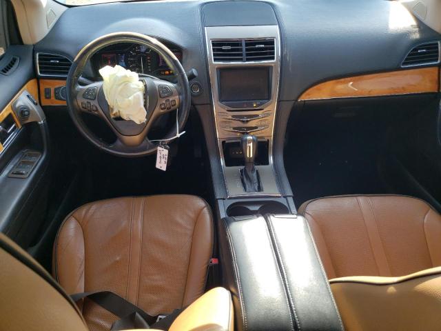 2LMDJ6JK3BBJ28476 - 2011 LINCOLN MKX 白色 照片 8