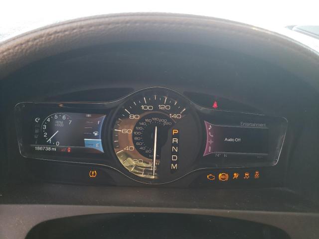 2LMDJ6JK3BBJ28476 - 2011 LINCOLN MKX 白色 照片 9