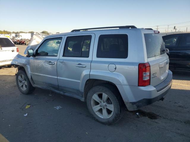 1J4NF1GB1BD266411 - 2011 JEEP PATRIOT SPORT SILVER photo 2