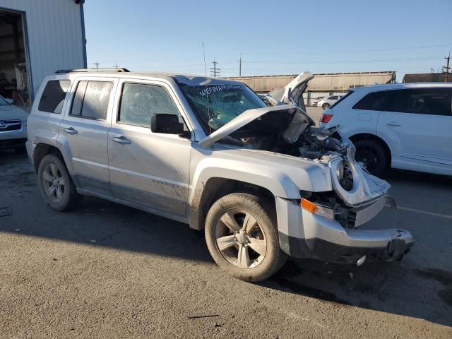 1J4NF1GB1BD266411 - 2011 JEEP PATRIOT SPORT SILVER photo 4