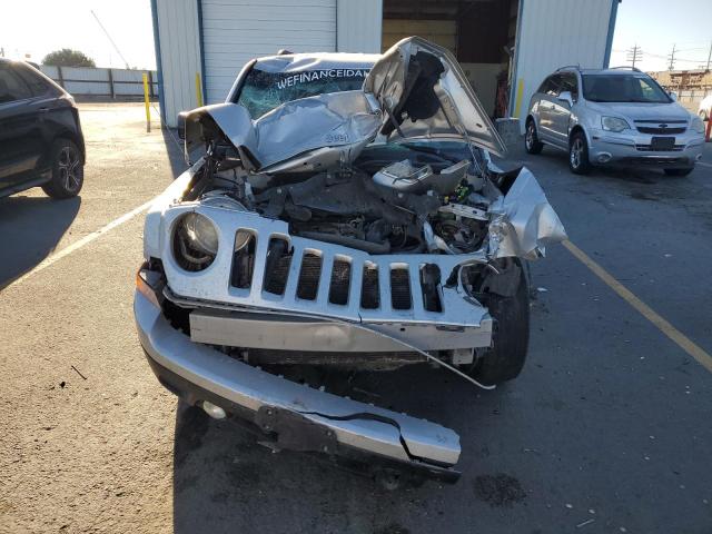 1J4NF1GB1BD266411 - 2011 JEEP PATRIOT SPORT SILVER photo 5