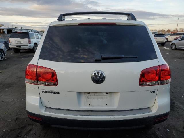 WVGBC77L64D063607 - 2004 VOLKSWAGEN TOUAREG 3.2 WHITE photo 6