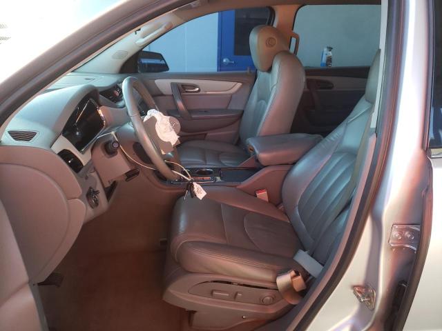1GNKRGKD0FJ380863 - 2015 CHEVROLET TRAVERSE LT Gümüş foto 7