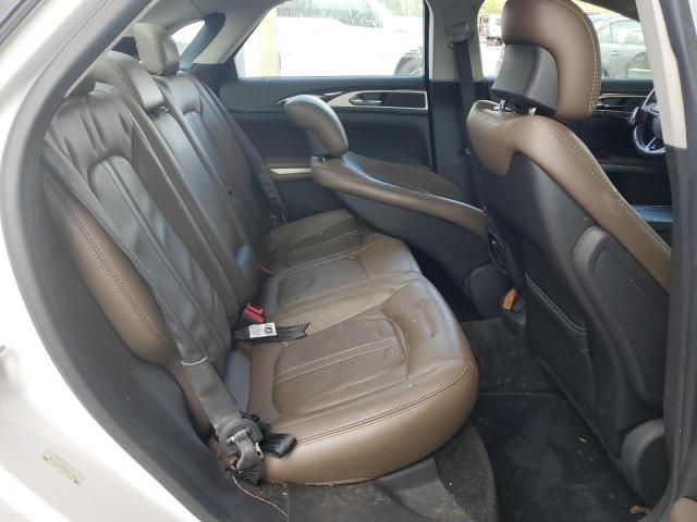 3LN6L2G9XDR803515 - 2013 LINCOLN MKZ WHITE photo 10