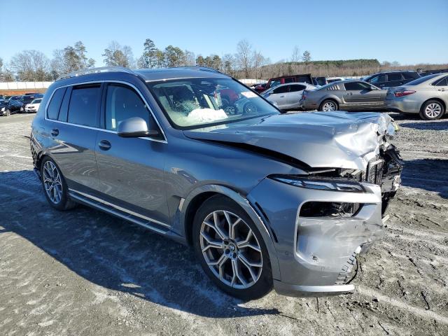 5UX23EM03R9T03286 - 2024 BMW X7 XDRIVE40I GRAY photo 4