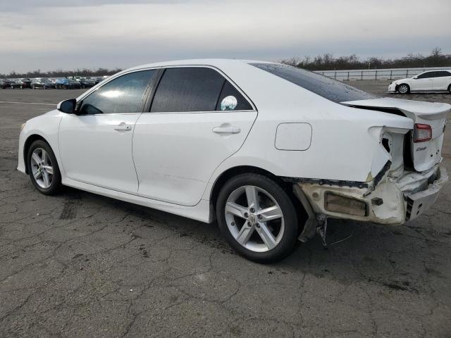 4T1BF1FK8DU646872 - 2013 TOYOTA CAMRY L WHITE photo 2