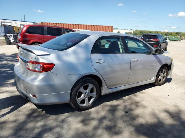 2T1BU4EE6CC865669 - 2012 TOYOTA COROLLA BASE ვერცხლისფერი ფოტო 3