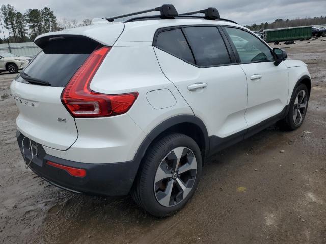 YV4K92HW5P2044221 - 2023 VOLVO XC40 PLUS WHITE photo 3