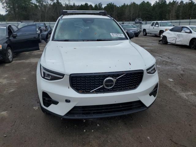 YV4K92HW5P2044221 - 2023 VOLVO XC40 PLUS WHITE photo 5