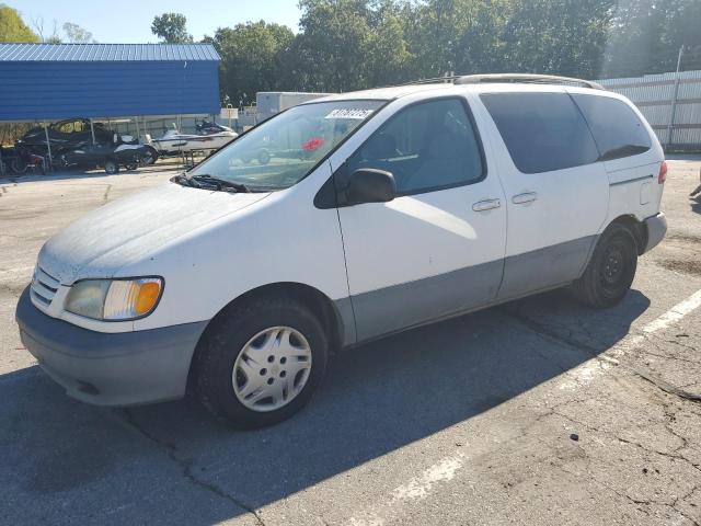 2002 TOYOTA SIENNA LE, 