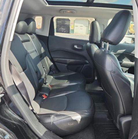 3C4NJDCB1KT673330 - 2019 JEEP COMPASS LIMITED შავი ფოტო 10