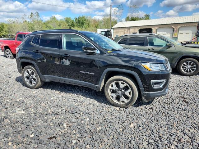 3C4NJDCB1KT673330 - 2019 JEEP COMPASS LIMITED შავი ფოტო 4