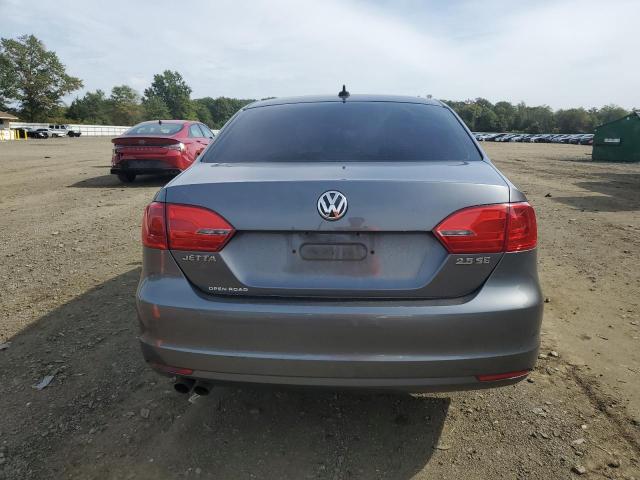 3VWDP7AJ5DM449235 - 2013 VOLKSWAGEN JETTA SE Grau Foto 6