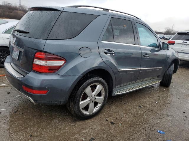 4JGBB8GB4BA739826 - 2011 MERCEDES-BENZ ML 350 4MATIC GRAY photo 3