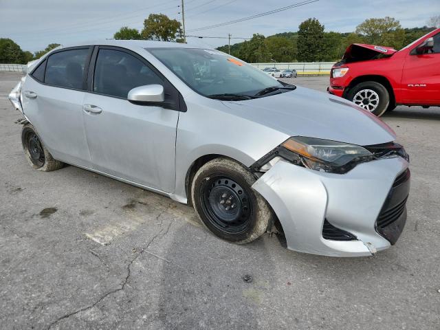 5YFBURHE9HP680306 - 2017 TOYOTA COROLLA L SILVER photo 4