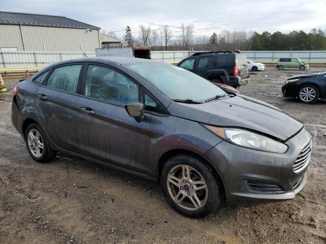 3FADP4BJ5JM123341 - 2018 FORD FIESTA SE GRAY photo 4