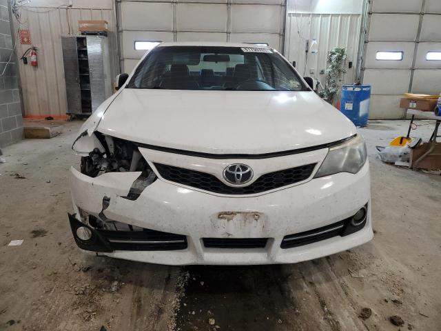 4T1BF1FK4EU339376 - 2014 TOYOTA CAMRY L WHITE photo 5