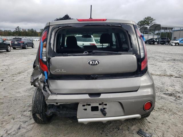 KNDJP3A57H7495859 - 2017 KIA SOUL + SILVER photo 6