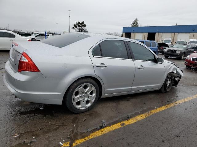 3FAHP0HA6AR236381 - 2010 FORD FUSION SE SILVER photo 3