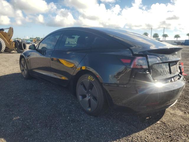 5YJ3E1EB1NF318247 - 2022 TESLA MODEL 3 Черный фото 2