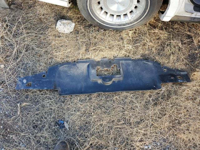 1L1FM81W2YY852957 - 2000 LINCOLN TOWN CAR EXECUTIVE თეთრი ფოტო 13