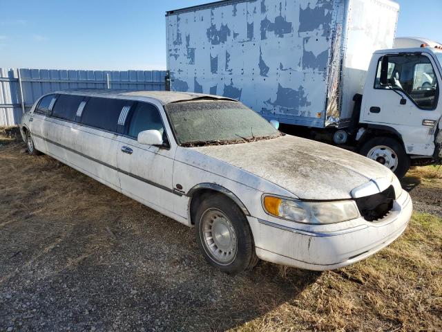 1L1FM81W2YY852957 - 2000 LINCOLN TOWN CAR EXECUTIVE თეთრი ფოტო 4