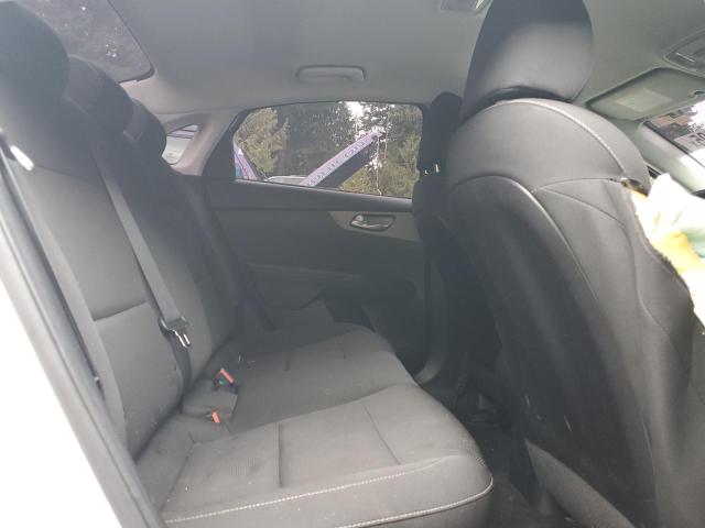 3KPF24AD8KE088447 - 2019 KIA FORTE FE WHITE photo 10