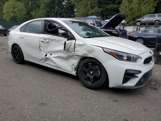 3KPF24AD8KE088447 - 2019 KIA FORTE FE WHITE photo 4