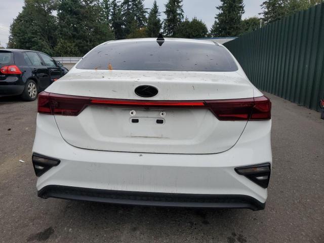 3KPF24AD8KE088447 - 2019 KIA FORTE FE WHITE photo 6