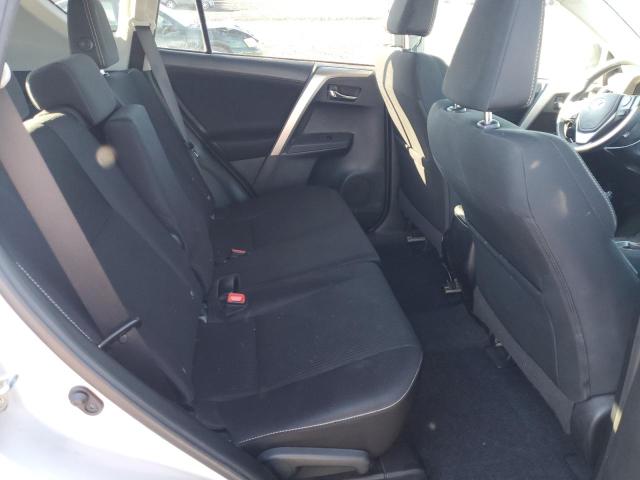 2T3RFREV5FW264740 - 2015 TOYOTA RAV4 XLE SILVER photo 11