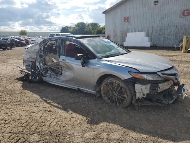 4T1BZ1HK3KU024410 - 2019 TOYOTA CAMRY XSE ვერცხლისფერი ფოტო 4