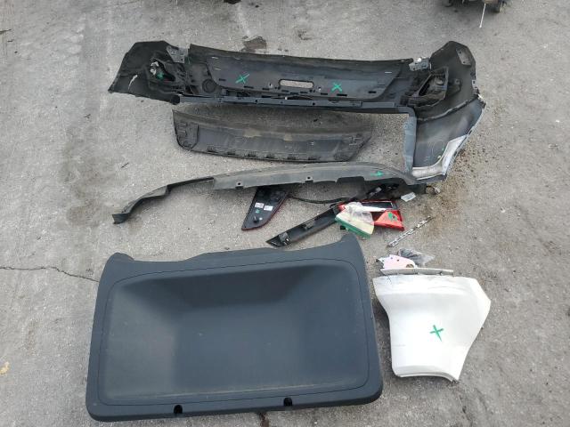 MAJ6P1UL8JC208102 - 2018 FORD ECOSPORT SE Blanc photo 12